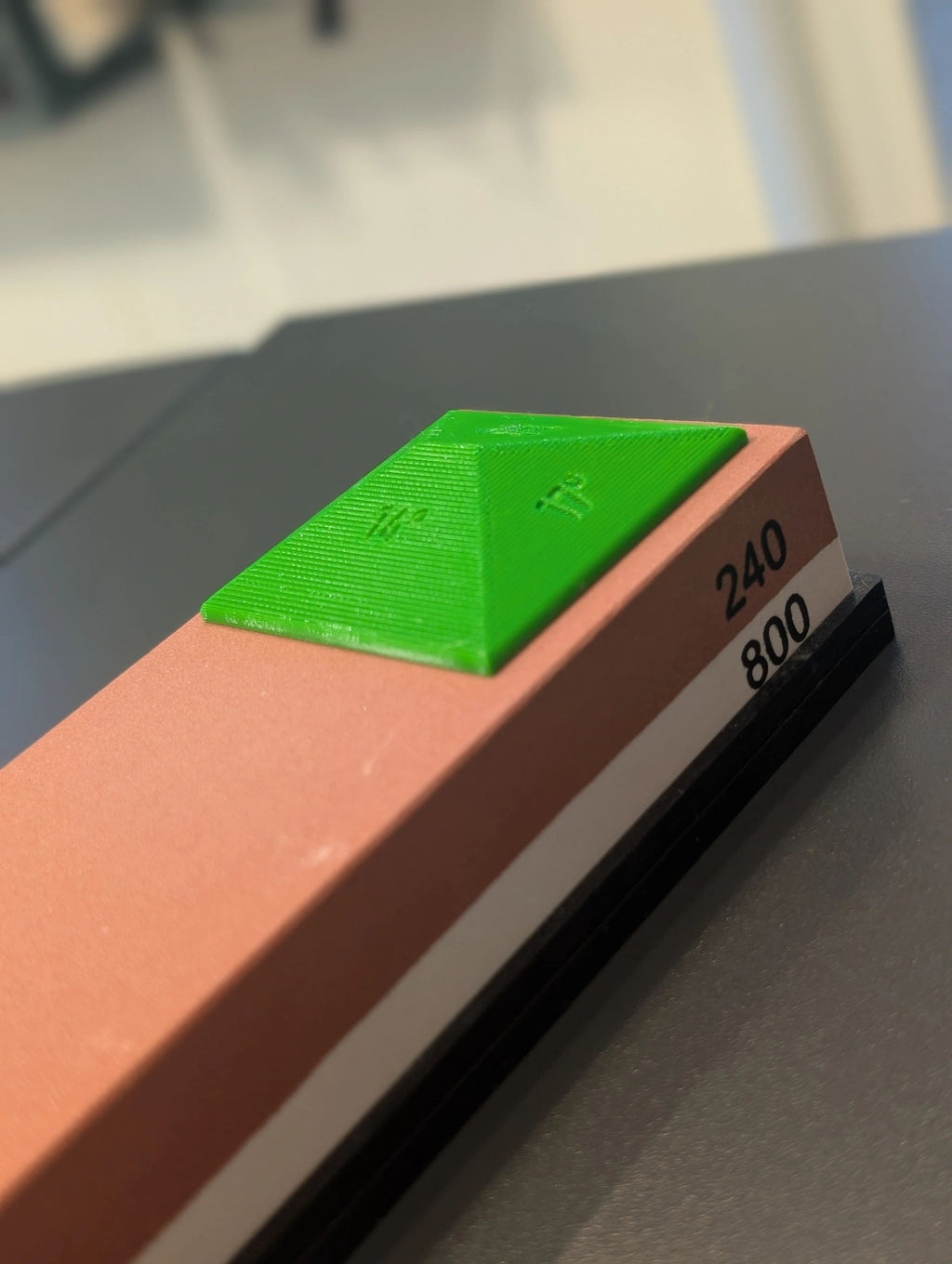 Adjustable Sharpening Angle Guide (14° / 17° / 20° / 25°)