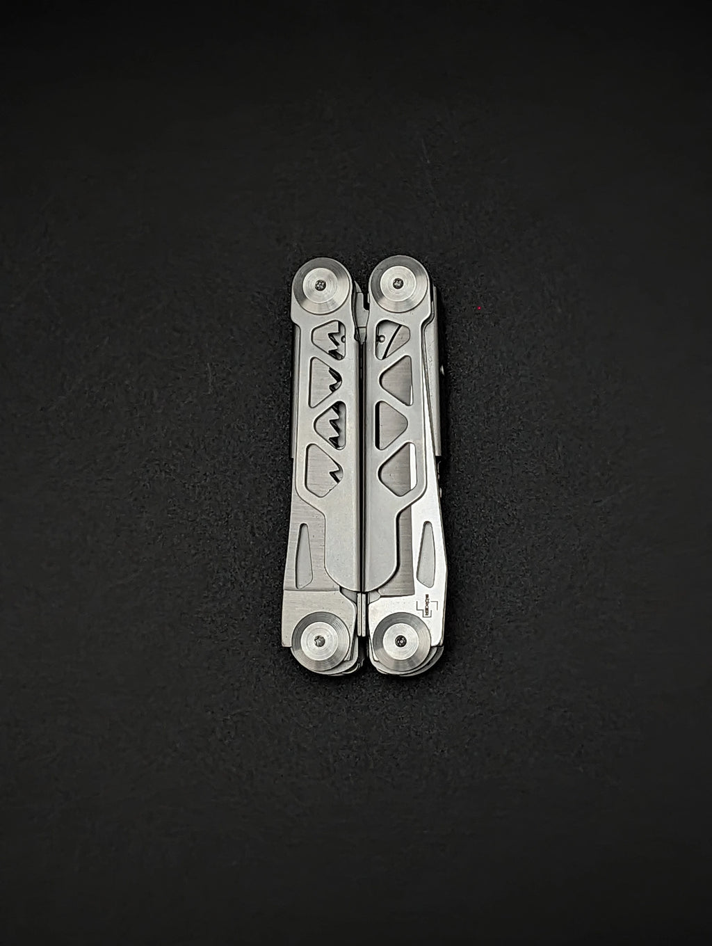 Böker Plus Specialist Pro – Stainless Steel Multi-Tool