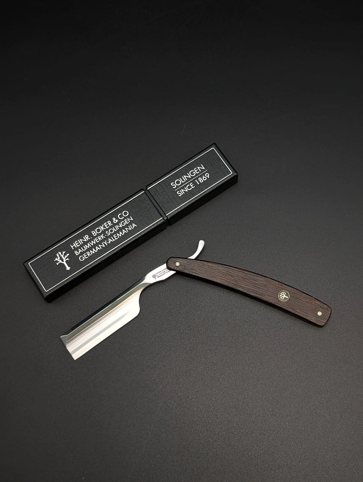 Böker “The Celebrated Wenge” Straight Razor – 6/8" Carbon Steel