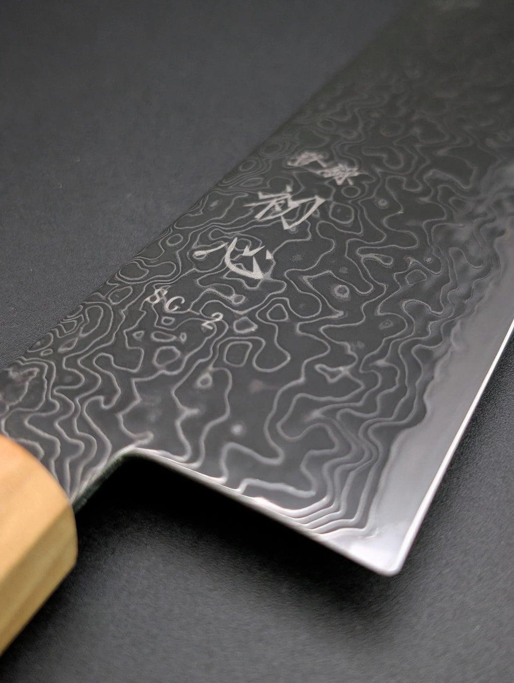 Hatsukokoro Mercury Kiri-Gyuto 210mm – SG2 Kurozome Damascus, Olivewood Handle
