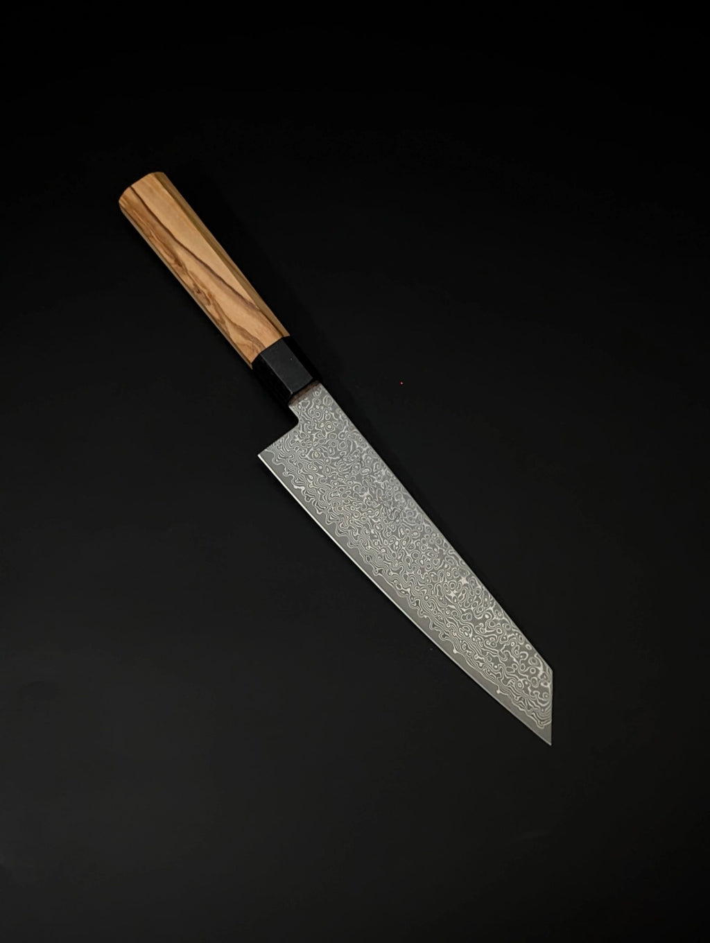 Kuranowa VG10 Damascus Bunka 180mm – 67 Layers – Olive Wood Handle