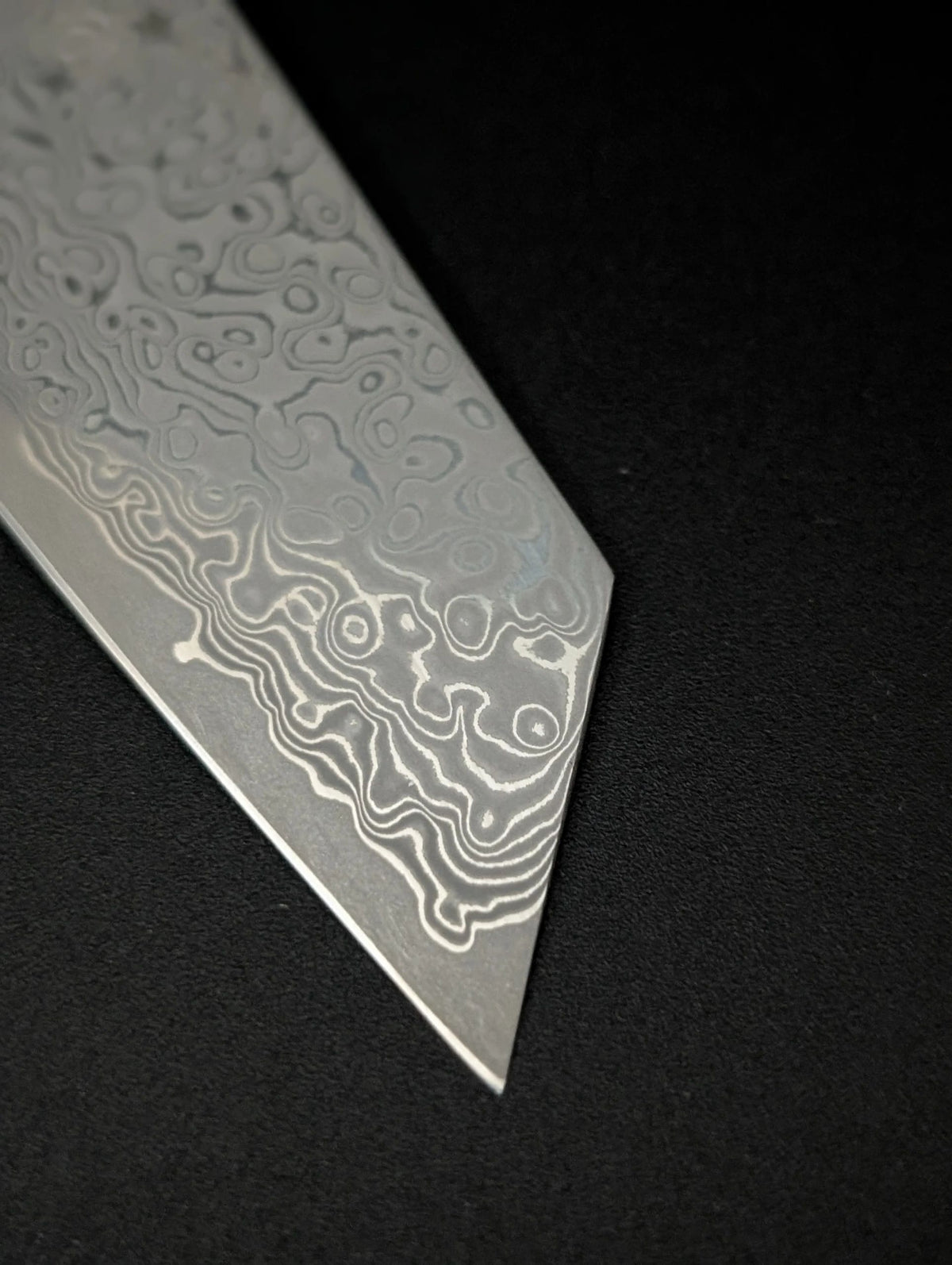 Kuranowa VG10 Damascus Bunka 180mm – 67 Layers – Olive Wood Handle