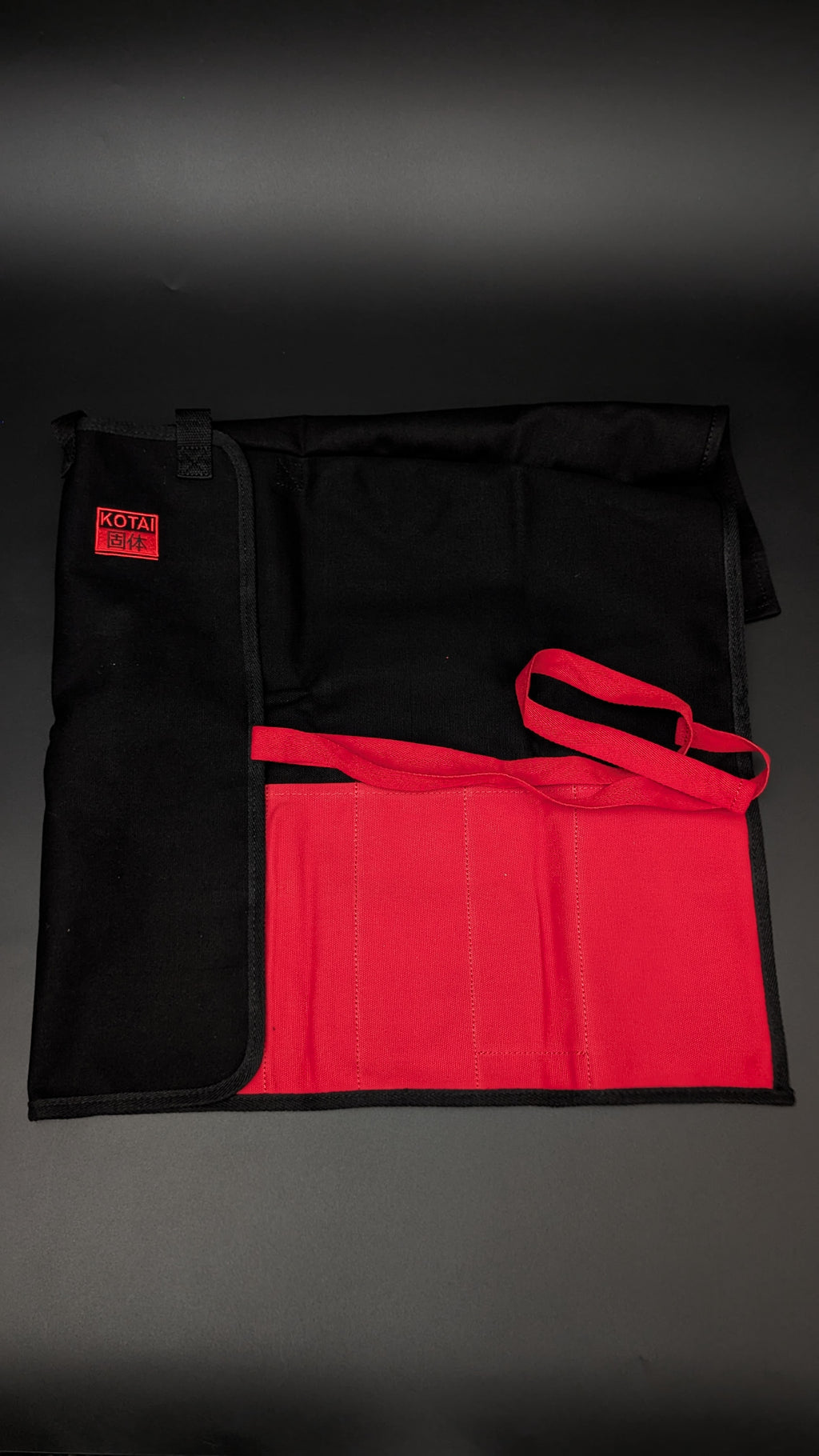 KOTAI Cotton Knife Roll-Up Bag | 7 Slots – Black & Red