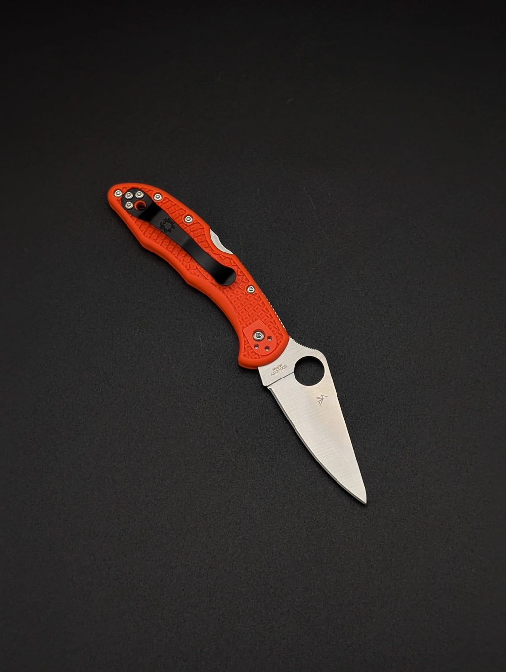 Spyderco Delica 4 Lightweight Flat Ground Orange – VG-10