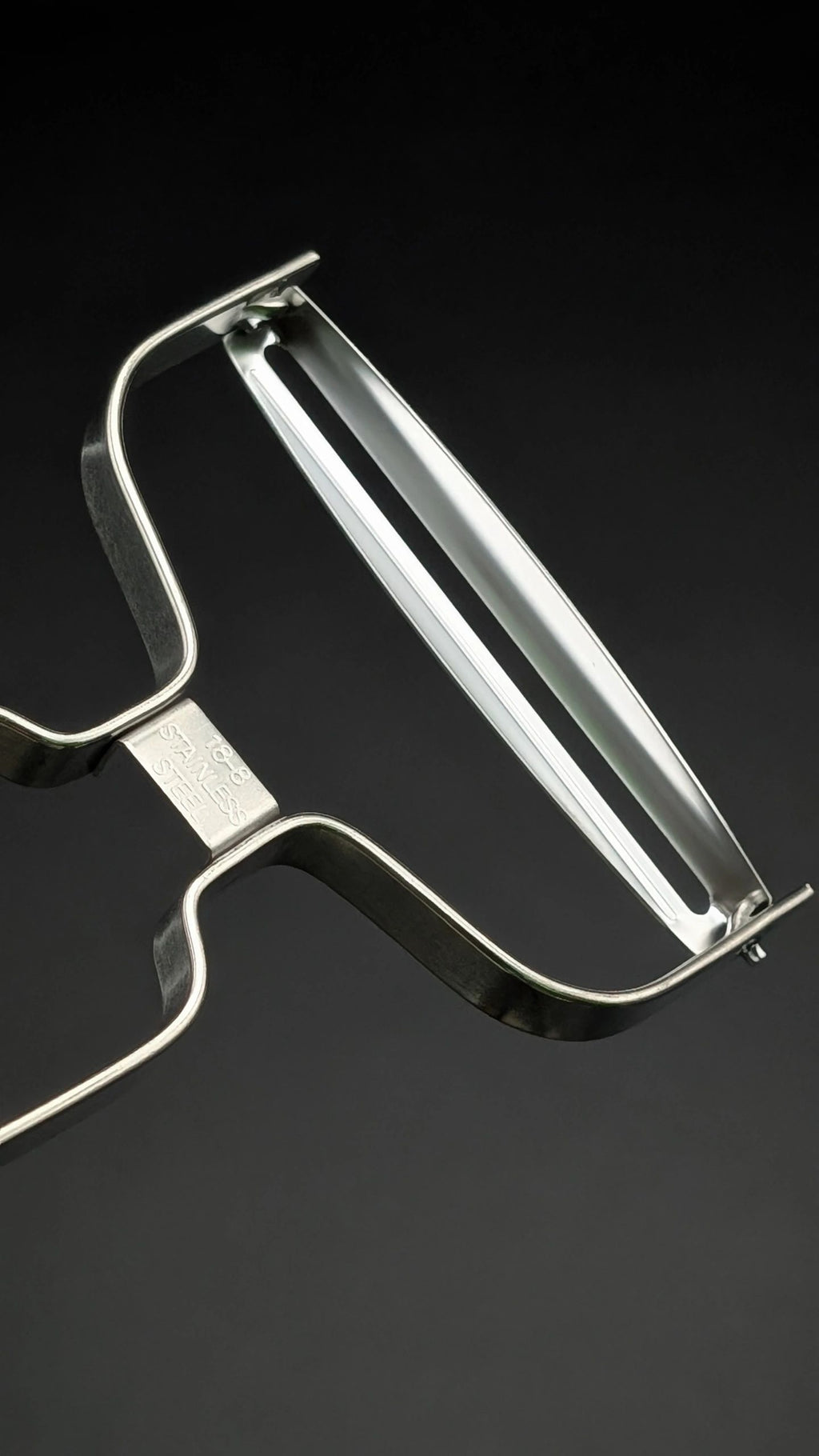 Japanese Extra Wide Stainless Steel Peeler – 90 mm