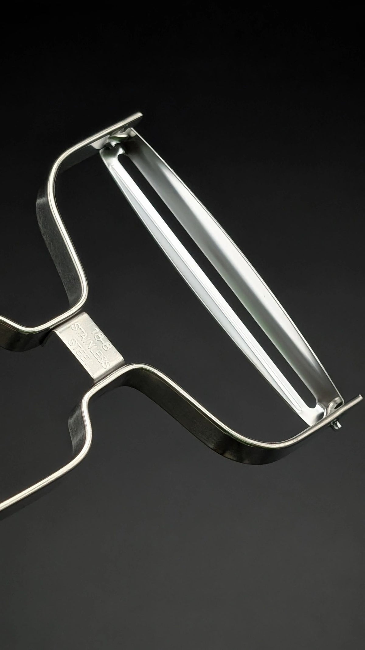 Japanese Extra Wide Stainless Steel Peeler – 90 mm