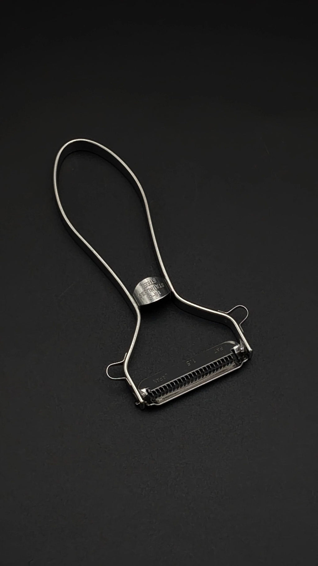 Japanese Stainless Steel Julienne Peeler – 45 mm