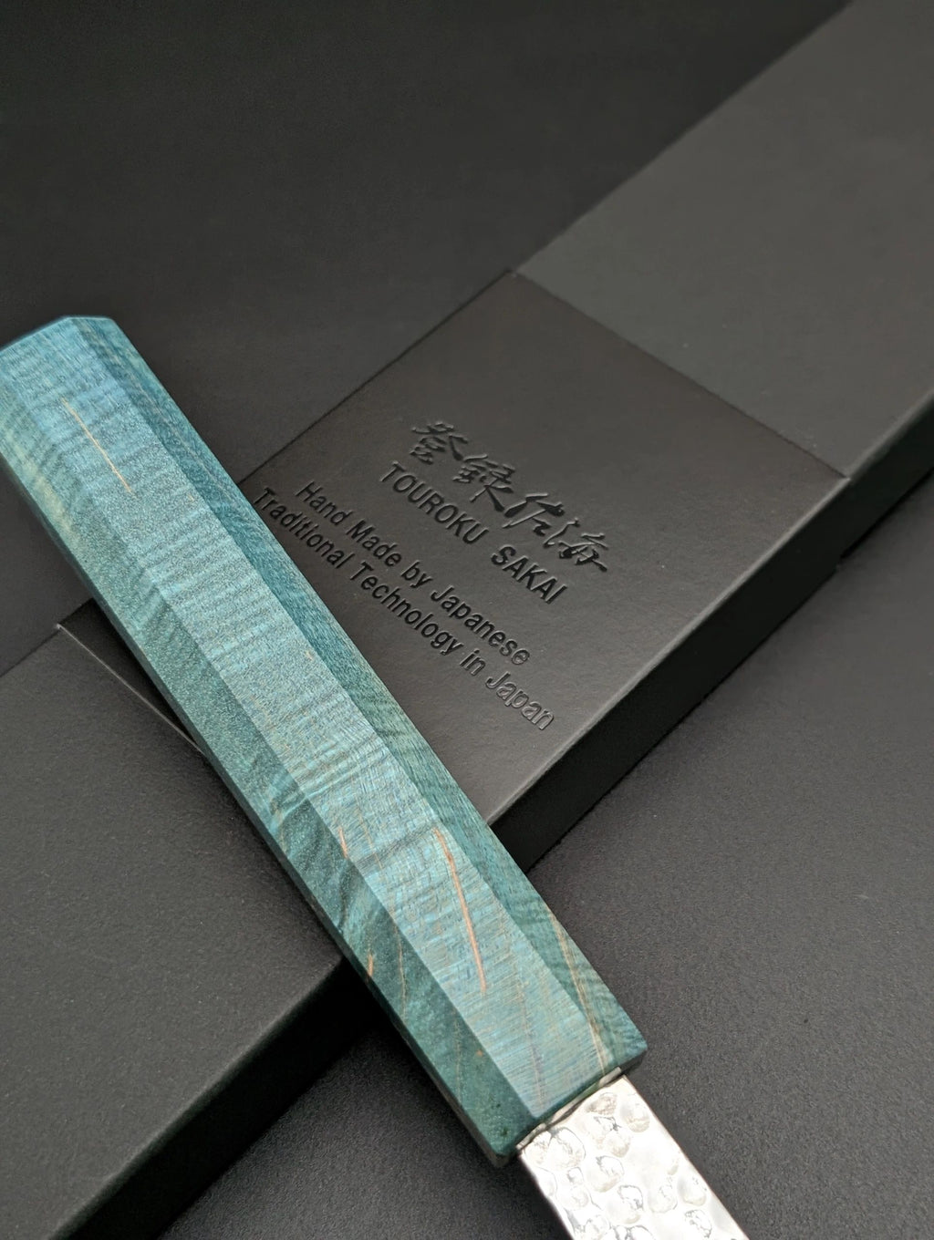 Touroku Sakai Sujihiki 240mm VG10 Damascus – Blue Pakka Handle