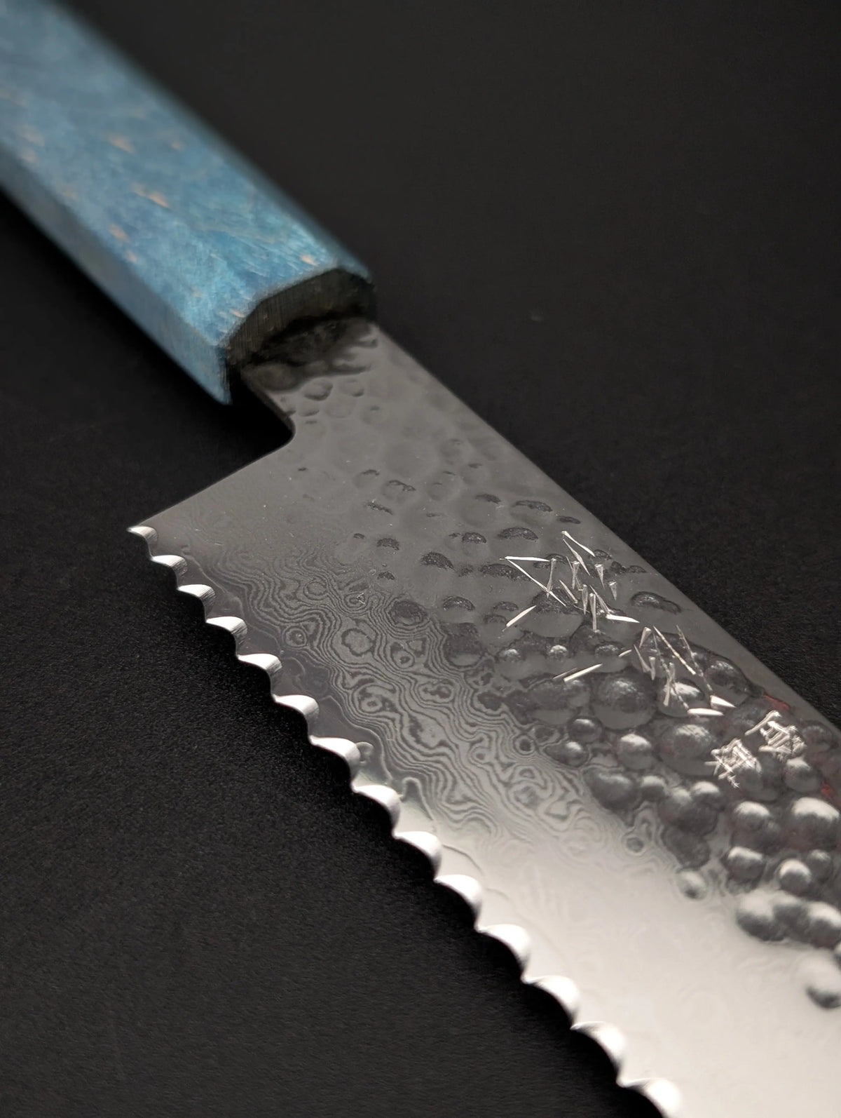 Touroku Sakai Yukage VG10 Damascus Serrated Knife 240mm – Blue Pakka Handle