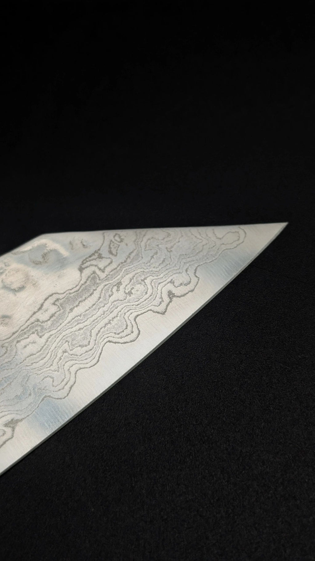 Tsunehisa VG10 Damascus Bunka 180mm – Rosewood Handle